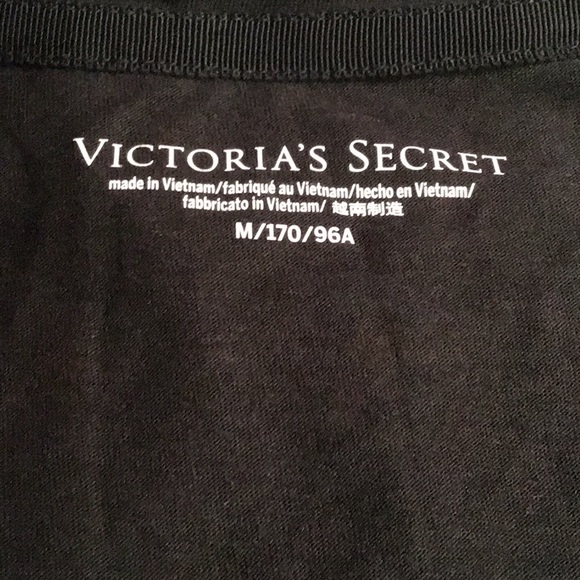 Victoria’s Secret - Sz M initial loose fit T-shirt - Picture 6 of 7